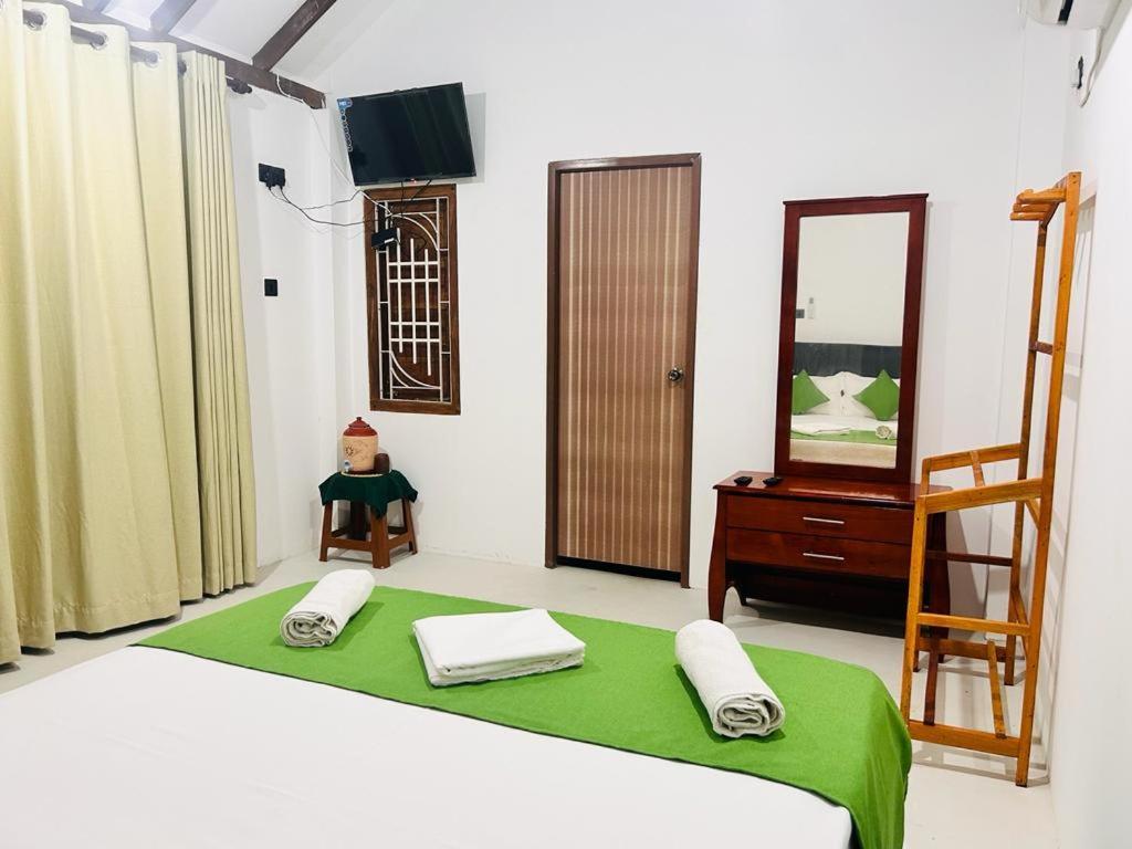 Palm Beach Resort Ceylon Jaffna Esterno foto