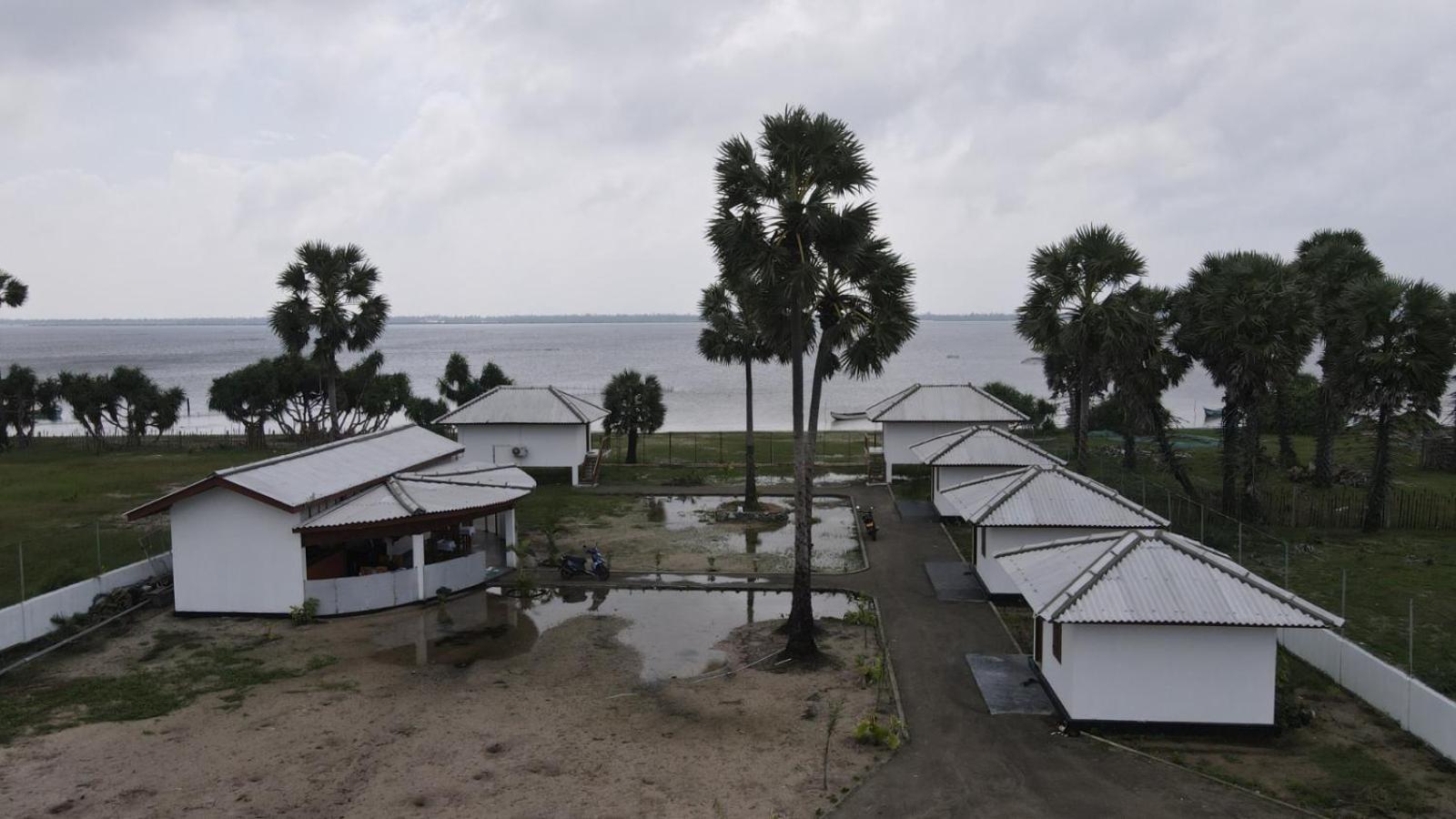 Palm Beach Resort Ceylon Jaffna Esterno foto